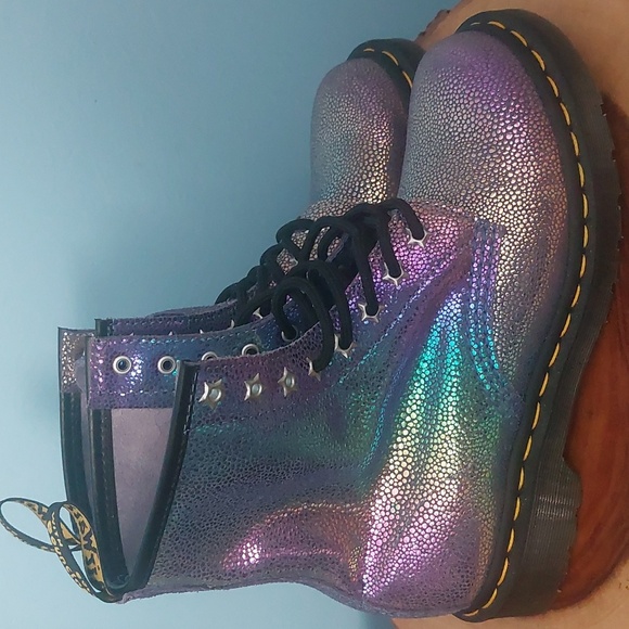 Dr. Martens Rainbow Ray 1460 in purple size 6 Nwot - Picture 6 of 11